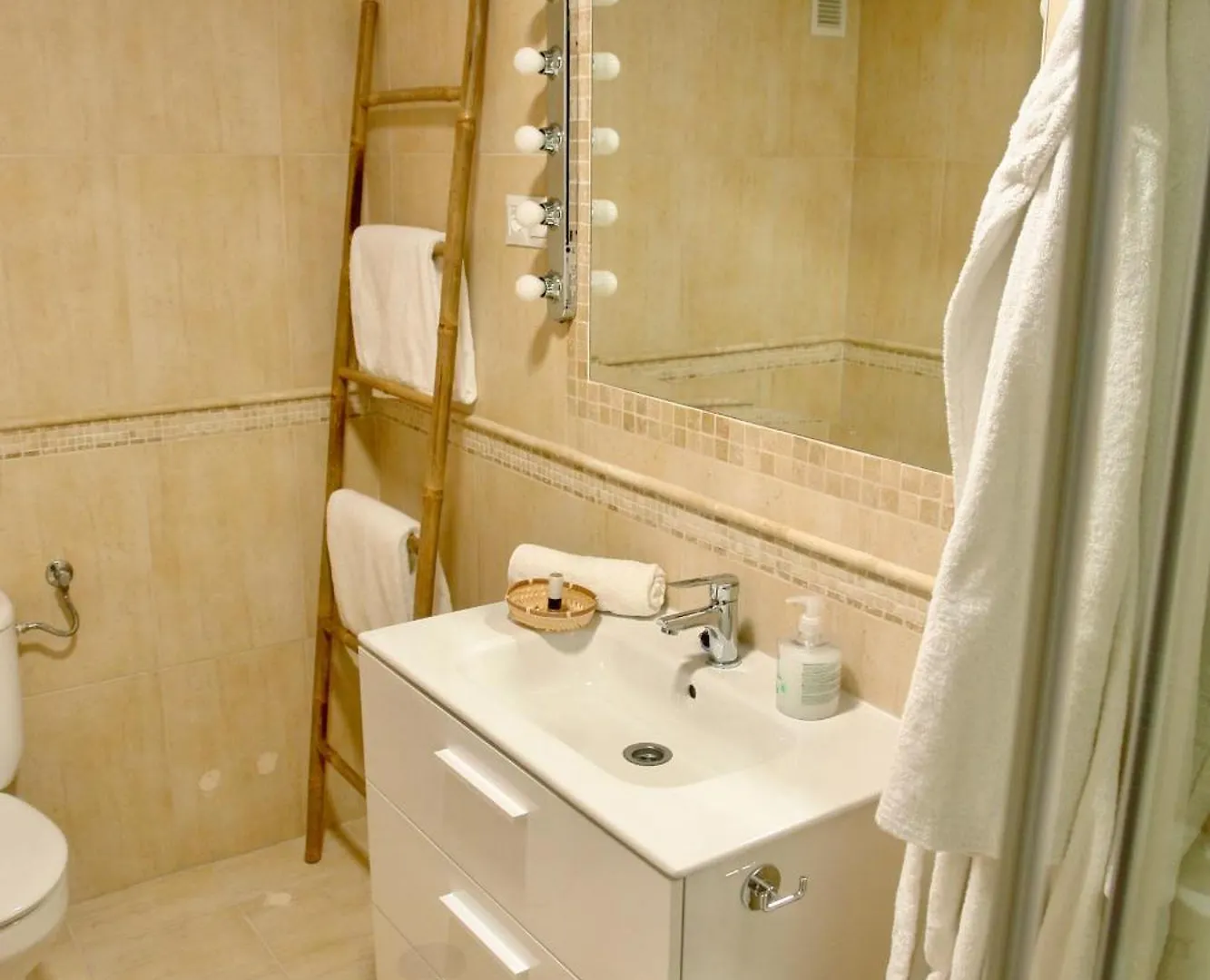 דירה מאלגה Large Appartement With Great Views